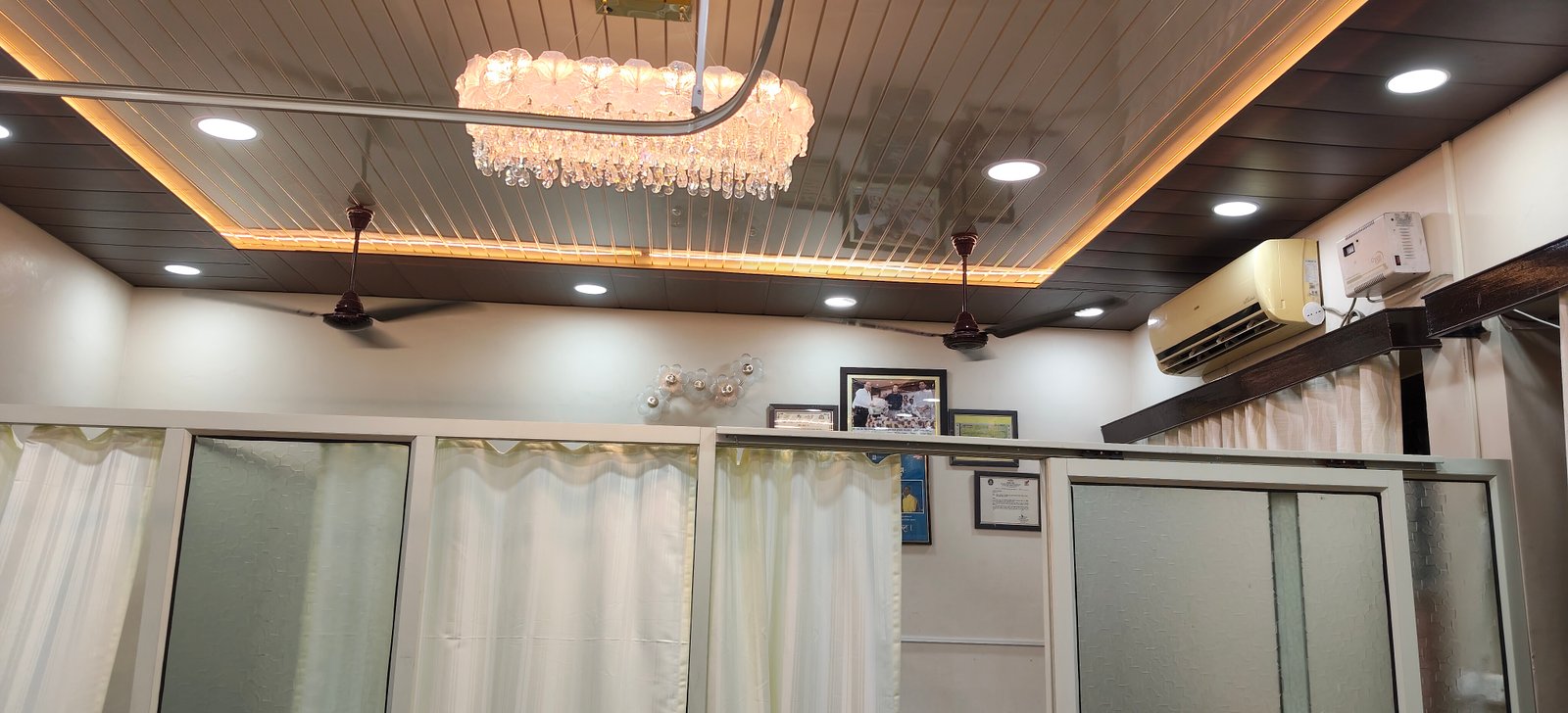 Parihar Physiotherapy Clinic Interior